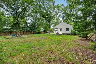 125 Keller Dr, Mastic, NY 11950 - Photo 36
