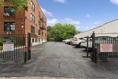 182-12 Horace Harding Expressway #1K, Fresh Meadows, NY 11365 - Photo 12