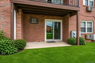 11 Springwood Drive, North Babylon, NY 11703 - Photo 2