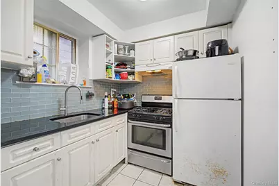 86-06 58th Ave, Elmhurst, NY 11358 - Photo 12
