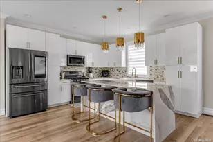102 Kate Dr, New Hyde Park, NY 11040 - Photo 12