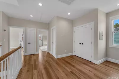 102 Kate Drive, New Hyde Park, NY 11040 - Photo 18