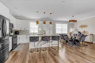 102 Kate Dr, New Hyde Park, NY 11040 - Photo 10