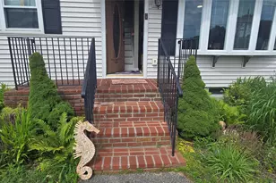 90 Grandview Dr, Shirley, NY 11967 - Photo 40