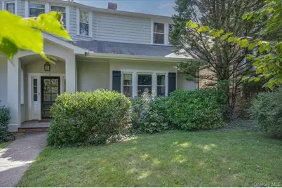 11 Cherry Avenue #2nd Floor, Larchmont, NY 10538 - Photo 2