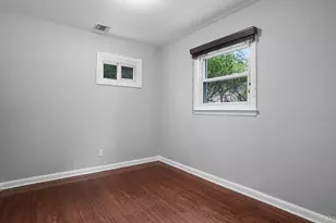 185 E 17th St, Huntington Station, NY 11746 - Photo 10
