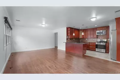 185 E 17th Street, Huntington Station, NY 11746 - Photo 2