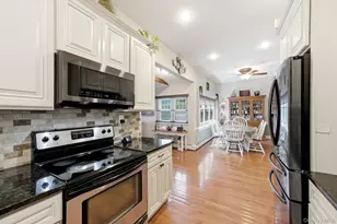 36 Sayville Rd, Sound Beach, NY 11789 - Photo 10