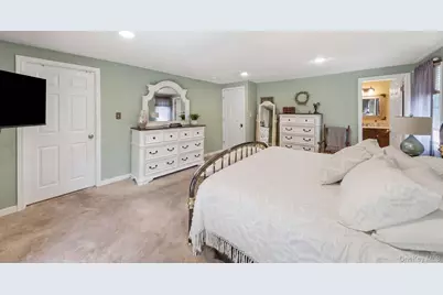 36 Sayville Road, Sound Beach, NY 11789 - Photo 24