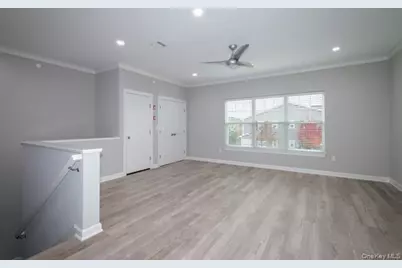 500 Sutton Court #84, Deer Park, NY 11729 - Photo 6