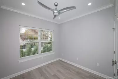 500 Sutton Court #84, Deer Park, NY 11729 - Photo 8