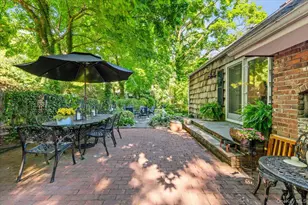 10 Rancher Pl, Huntington, NY 11743 - Photo 32
