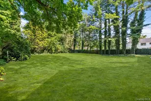10 Rancher Pl, Huntington, NY 11743 - Photo 40