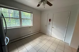 1840 Crompond Rd, Peekskill, NY 10566 - Photo 4