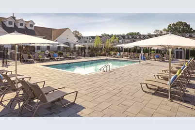 500 Sutton Court #109, Deer Park, NY 11729 - Photo 2