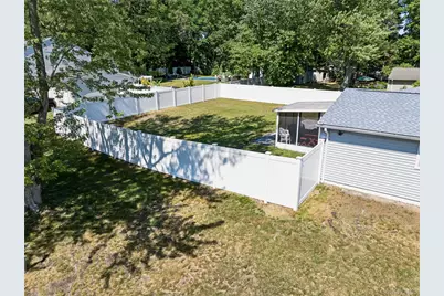 77 Masonic Avenue, Holtsville, NY 11742 - Photo 22