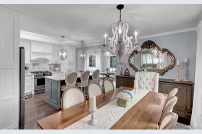 31 Leeds Lane, North Babylon, NY 11703 - Photo 6