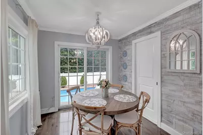 31 Leeds Lane, North Babylon, NY 11703 - Photo 10
