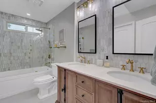 31 Leeds Ln, North Babylon, NY 11703 - Photo 14