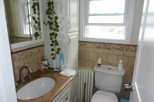 64 Avondale St, Valley Stream, NY 11581 - Photo 12