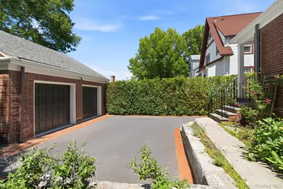 64 Prospect Street, White Plains, NY 10606 - Photo 34