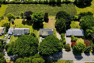 725 Peconic Ln, Peconic, NY 11958 - Photo 4