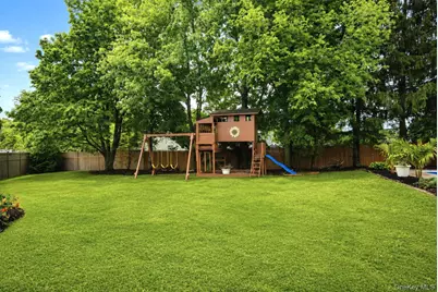 22 Puritan Avenue, Mount Sinai, NY 11766 - Photo 22
