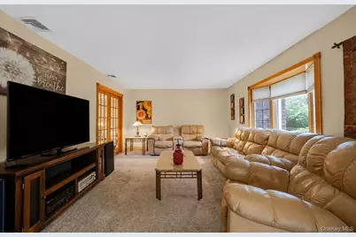 22 Puritan Avenue, Mount Sinai, NY 11766 - Photo 12