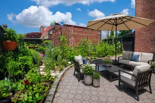 18-55 21st Dr, Astoria, NY 11105 - Photo 34