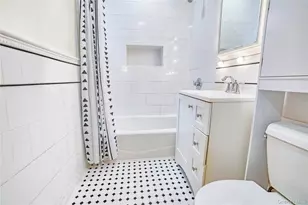 18-55 21st Dr, Astoria, NY 11105 - Photo 26