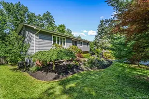 94 Hess Rd, Valley Cottage, NY 10989 - Photo 4