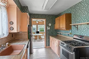 637 Stratford Rd, Baldwin, NY 11510 - Photo 12