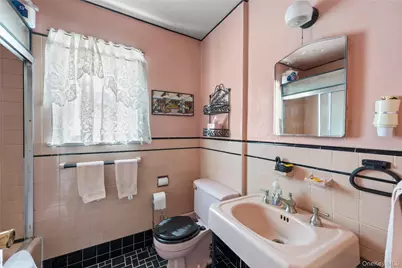 637 Stratford Road, Baldwin, NY 11510 - Photo 22