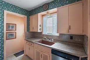637 Stratford Rd, Baldwin, NY 11510 - Photo 18