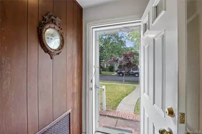 637 Stratford Road, Baldwin, NY 11510 - Photo 4