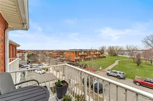 12206 Powells Cove Blvd, College Point, NY 11356 - Photo 4