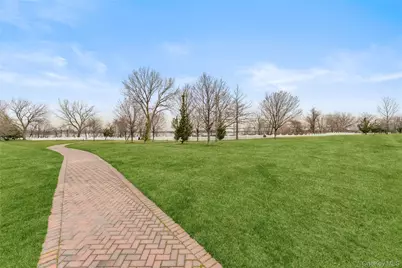 12206 Powells Cove Boulevard #132, College Point, NY 11356 - Photo 10
