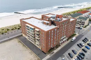 370 W Broadway, Long Beach, NY 11561 - Photo 20