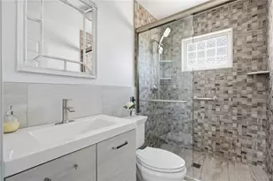 35 Redfield Rd, Island Park, NY 11558 - Photo 12