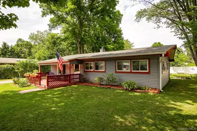 11 Princeton, Red Hook, NY 12571 - Photo 18