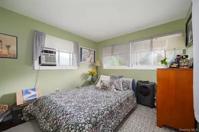11 Princeton, Red Hook, NY 12571 - Photo 12