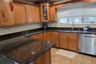 35 W Allison, Pearl River, NY 10965 - Photo 6