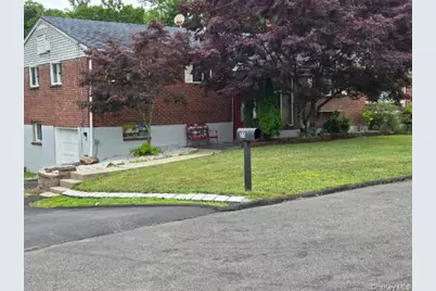 35 W Allison, Pearl River, NY 10965 - Photo 2