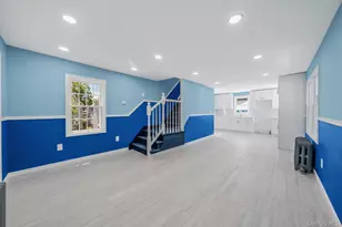 532 Washington Ave, West Hempstead, NY 11552 - Photo 10