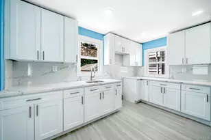 532 Washington Ave, West Hempstead, NY 11552 - Photo 6