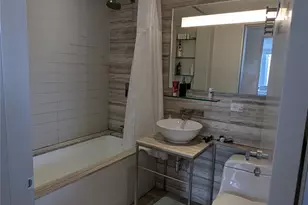 322 W 57th St, New York (Manhattan), NY 10019 - Photo 4