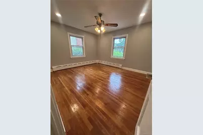 207 Morsemere Avenue, Yonkers, NY 10703 - Photo 6