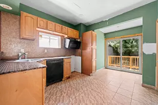 114-10 169th St, Jamaica, NY 11434 - Photo 6