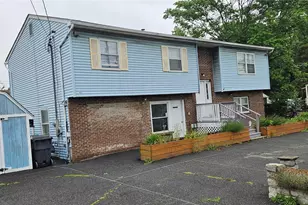 935 Homestead Ave, Maybrook, NY 12543 - Photo 2