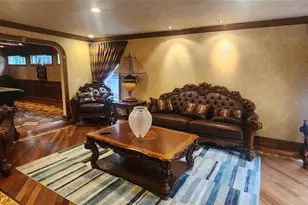7 Arista Ct, Dix Hills, NY 11746 - Photo 12